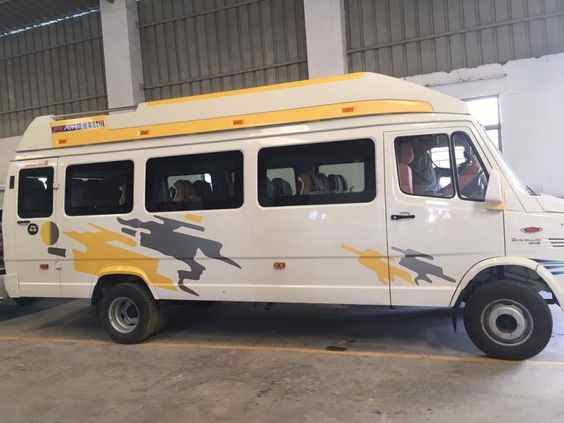 Hire tempo traveller in ghaziabad